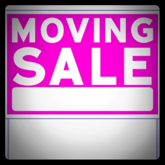 ‼PRICE CUT-MOVING SALE‼👙👖👚🛍👜 - Picture 1 of 1